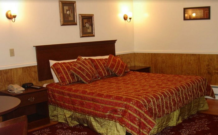 Kings Way Inn - From Web Listing (newer photo)
